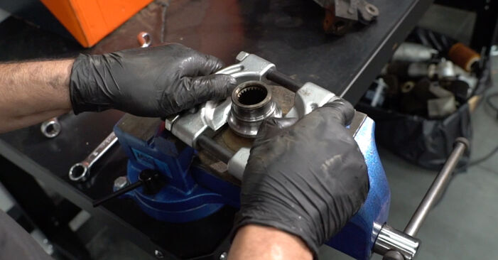 Ford B-Max JK 1.6 TDCi 2014 Wheel Bearing replacement: free workshop manuals