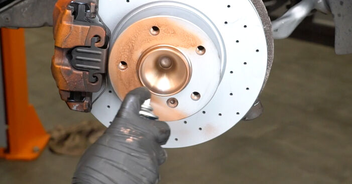 How to change Brake Pad Wear Sensor on BMW 3 Saloon (E90) 2008 - tips and tricks