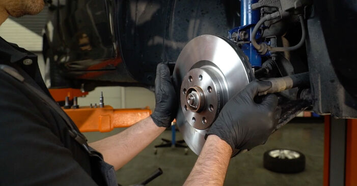 Opel Adam M13 1.2 2014 Bremsscheiben wechseln: Gratis Reparaturanleitungen