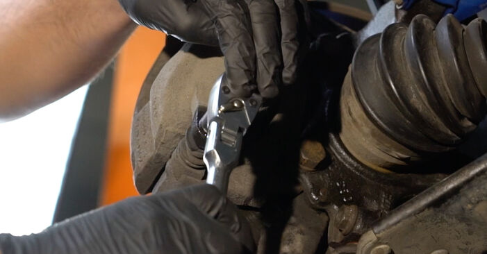 Wie schmierig ist es, selber zu reparieren: Bremsscheiben beim Opel Corsa D Van 1.2 (L08) 2012 wechseln – Downloaden Sie sich Bildanleitungen