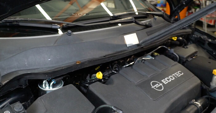 Ako vymeniť Tlmič pruzenia na Opel Corsa D Van 2006 – bezplatné PDF a video návody.
