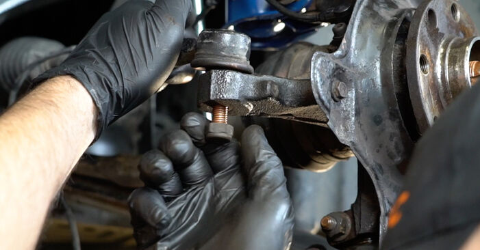 Wie schmierig ist es, selber zu reparieren: Radlager beim Opel Corsa D Van 1.2 (L08) 2012 wechseln – Downloaden Sie sich Bildanleitungen