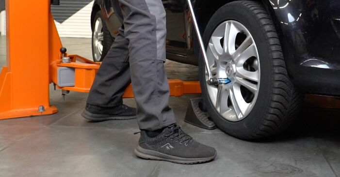Come sostituire Cuscinetti ruota posteriore e anteriore OPEL Adam (M13) 1.2 2013 - manuali passo passo e video guide