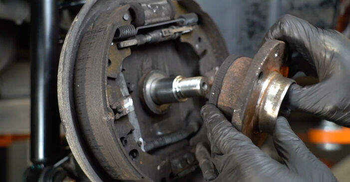 Replacing Wheel Bearing on Opel Tigra Twintop 2007 1.4 (R97) by yourself