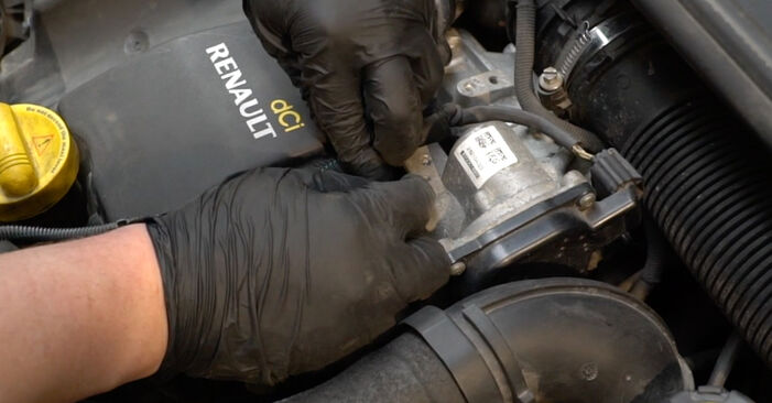 2011 Renault Grand Scenic 3 wymiana Świeca żarowa: darmowe instrukcje warsztatowe