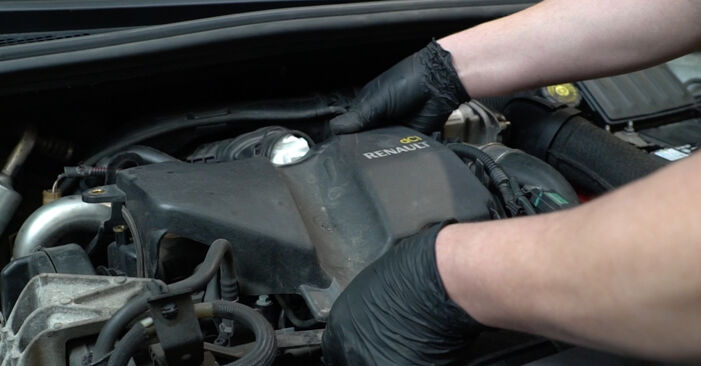 Wie problematisch ist es, selber zu reparieren: Glühkerzen beim Renault Twingo 2 1.2 Turbo 2013 auswechseln – Downloaden Sie sich bebilderte Tutorials