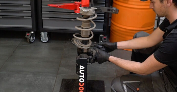 RENAULT CLIO 1.5 dCi (SR1H) Shock Absorber replacement: online guides and video tutorials