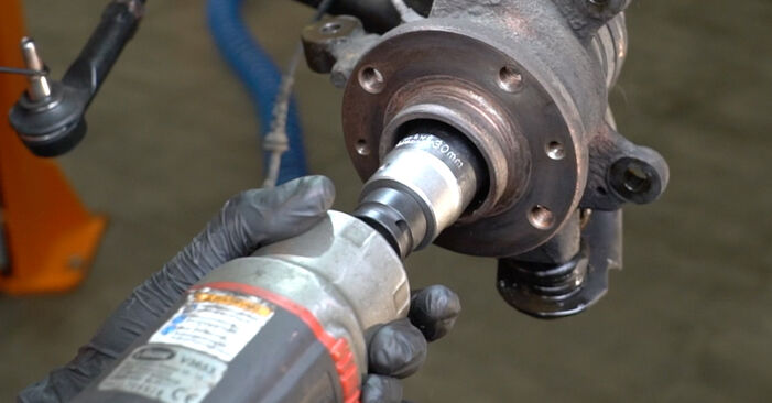 RENAULT EXPRESS 1.9 D Wheel Bearing replacement: online guides and video tutorials