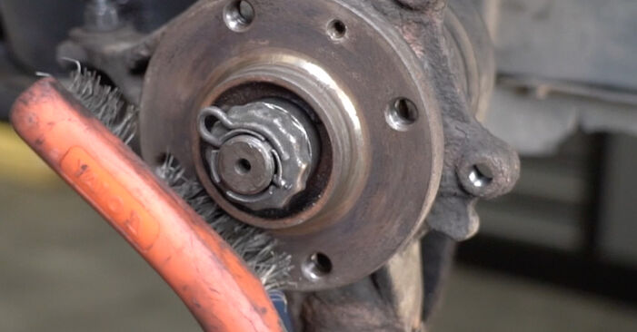 PEUGEOT 3008 (T8) HDi 150 (0URHEM) 2011 Bremsscheiben wechseln: Gratis Reparaturanleitungen