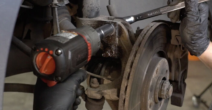 PEUGEOT 307 2.0 HDi 135 Suspension Ball Joint replacement: online guides and video tutorials