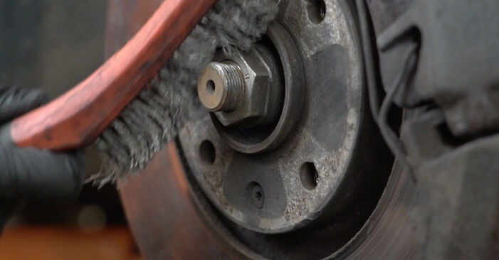 Wie kompliziert ist es, selbst zu reparieren: Radlager am Peugeot 307 Limousine 1.6 2007 ersetzen – Laden Sie sich illustrierte Wegleitungen herunter