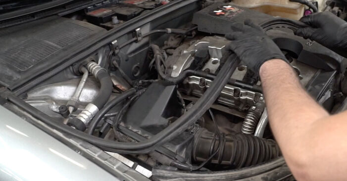 Consigli passo-passo per la sostituzione del fai da te Audi TT Roadster 2012 3.2 V6 quattro Pompa Acqua + Kit Cinghia Distribuzione