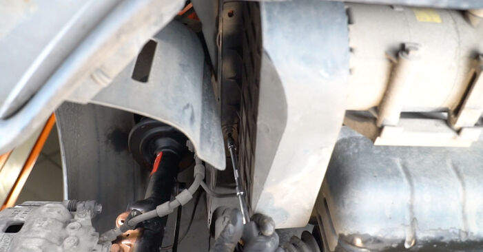 Vanskelighetsgrad: Bytte av Vannpumpe + Registerreimsett på Ford Mondeo Mk5 Stasjonsvogn 1.5 TDCi 2020 – last ned illustrert veiledning