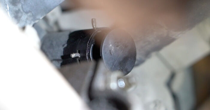Stufenweiser Leitfaden zum Teilewechsel in Eigenregie von Ford Transit Connect MK2 2014 2.5 Duratec Wasserpumpe + Zahnriemensatz