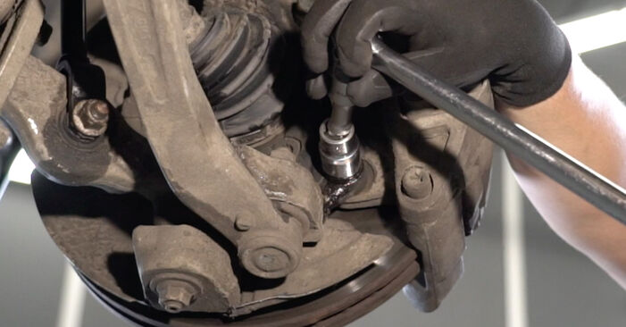 AUDI A8 3.2 FSI quattro Wheel Bearing replacement: online guides and video tutorials