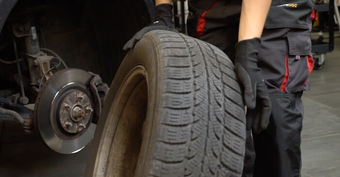 Tiida C12 Hatchback 1.8 2014 Remschijven remplaceren: kosteloze garagehandleidingen
