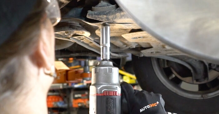 Wie schmierig ist es, selber zu reparieren: Querlenker beim Nissan t31 2.0 dCi 2013 wechseln – Downloaden Sie sich Bildanleitungen