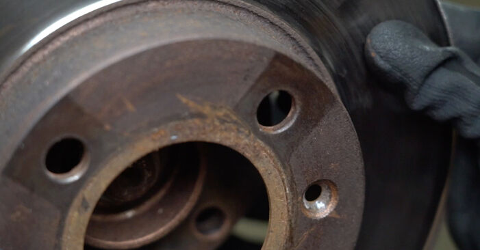 Replacing Brake Discs on VW PASSAT Saloon (32B) 1988 1.8 by yourself