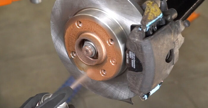 How to replace Brake Discs on VW Vento (1H2) 1996: download PDF manuals and video instructions