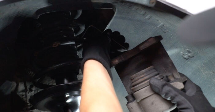 VW PASSAT 2.2 Brake Pads replacement: online guides and video tutorials