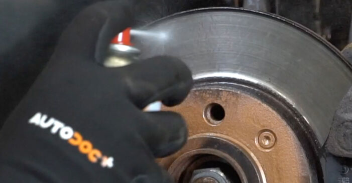 Changing of Strut Mount on VW Vento 1h2 1991 won't be an issue if you follow this illustrated step-by-step guide