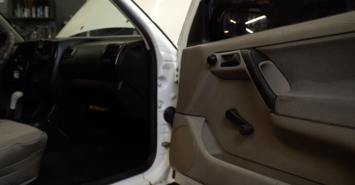 How to change Window Regulator on VW Vento 1h2 1991 - free PDF and video manuals