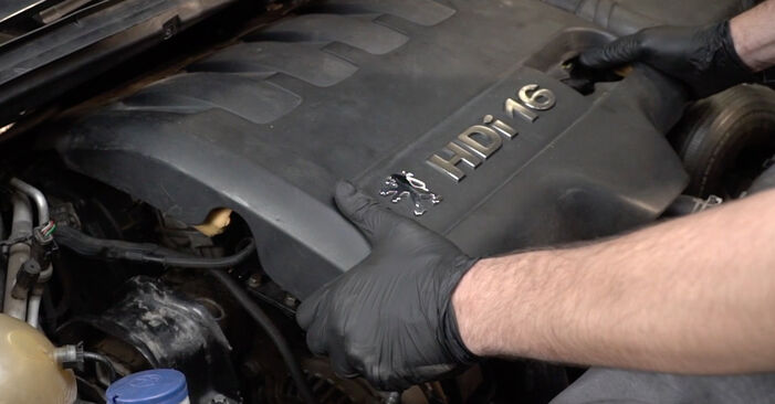 Смяна на Peugeot 3008 mk1 2.0 HDi 150 / BlueHDi 150 2011 Окачване на двигателя: безплатни наръчници за ремонт