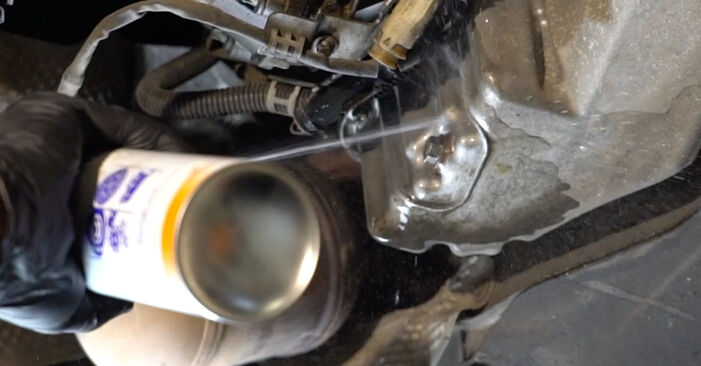 Mercedes X204 320 CDI 3.0 4-matic (204.983) 2010 Ölfilter wechseln: Gratis Reparaturanleitungen