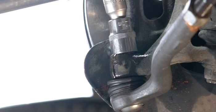 Sostituzione Testina dello Sterzo Mercedes A209 CLK 200 1.8 Kompressor (209.441) 2005: manuali dell'autofficina