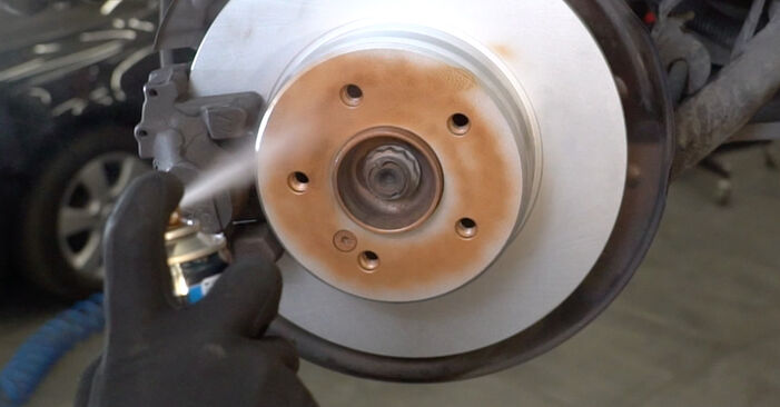 MERCEDES-BENZ SLK 200 Kompressor (171.442) Brake Discs replacement: online guides and video tutorials