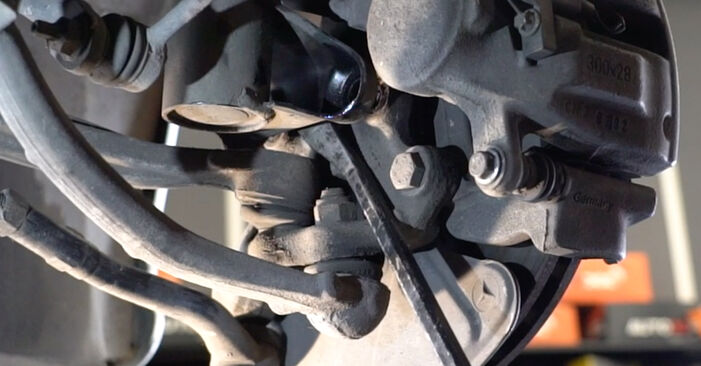 Mercedes S203 C 180 1.8 Kompressor (203.246) 2003 Domlager wechseln: Gratis Reparaturanleitungen