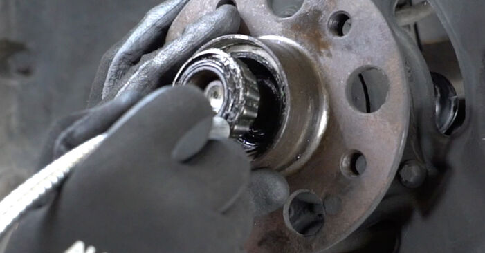Schimbare Rulment roata Mercedes A209 CLK 320 3.2 (209.465) 2005: manualele de atelier gratuite