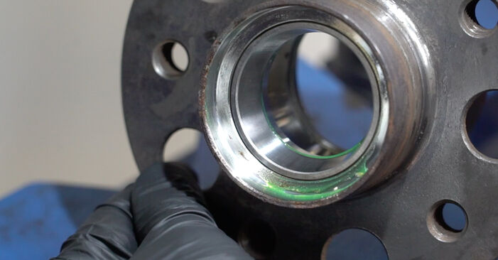 How to change Wheel Bearing on SL R129 1989 - free PDF and video manuals