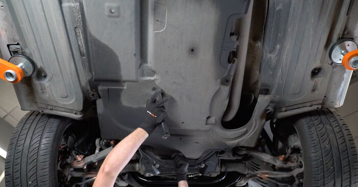 Changing Engine Mount on MERCEDES-BENZ C-Class Coupe (CL203) C 200 CDI 2.2 (203.707) 2004 by yourself