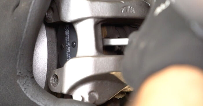 Wie lange braucht der Teilewechsel: Bremsbeläge am Mercedes SL R230 2009 - Einlässliche PDF-Wegleitung