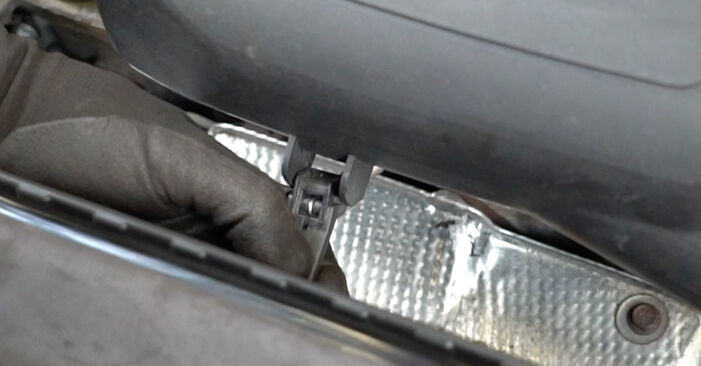 Hoe FIAT DOBLO Open laadbak/ Chassis (263) 1.6 D Multijet (263YXD1B, 263XYR1B, 263YXX1B, 263HXD1B,... 2011 Bougies vervangen – stapsgewijze handleidingen en videogidsen
