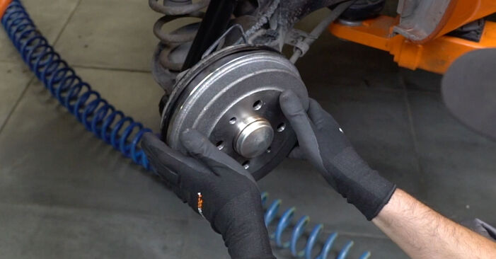 Trin-for-trin anbefalinger for gør-det-selv udskiftning på FIAT 500 Bremsebakker