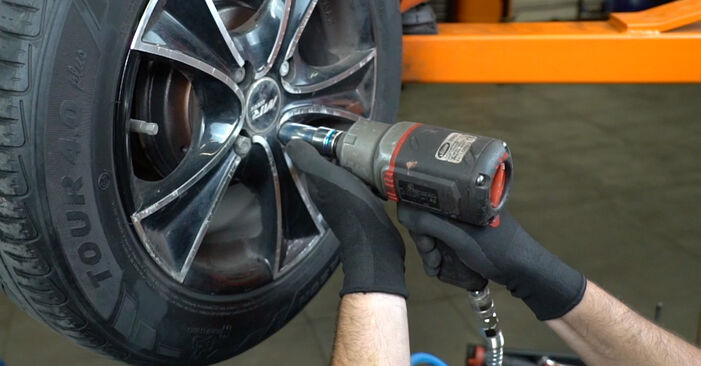 FIAT 500 2014 Bremsbacken Schrittweise Anleitungen zum Wechsel von Autoteilen
