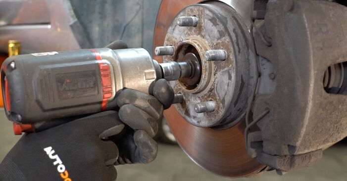 FORD FOCUS 1.6 Wheel Bearing replacement: online guides and video tutorials