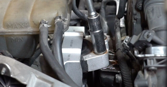 Priporočila korakov za DIY zamenjavo Ford C Max 2 2023 1.6 EcoBoost Vlezajenje motorja