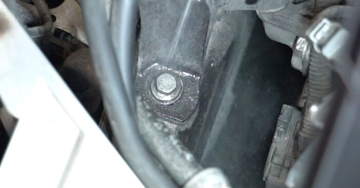 Jak zdjąć i wymienić Zawieszenie silnika Ford Grand C Max 1.5 TDCi 2014 - łatwe w użyciu instrukcje online
