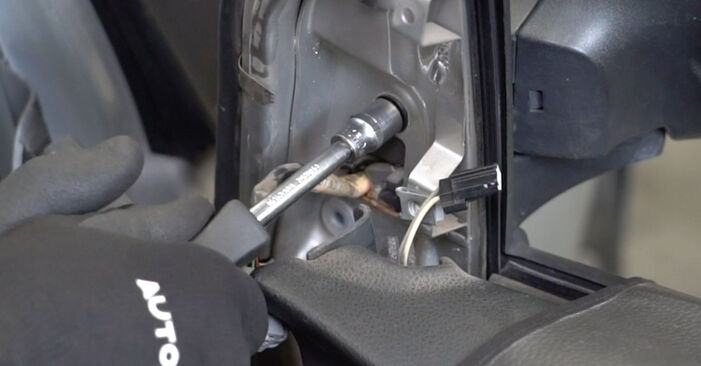2011 Ford Focus Mk2 Kombi 2.0 Lusterko zewnętrzne instrukcja wymiany krok po kroku