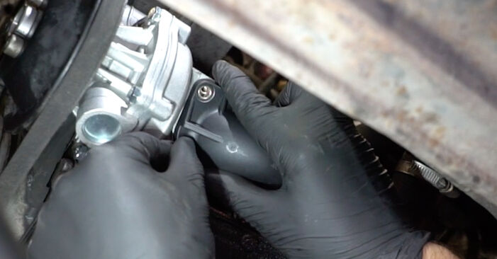 VW GOLF 1.5 Thermostat replacement: online guides and video tutorials