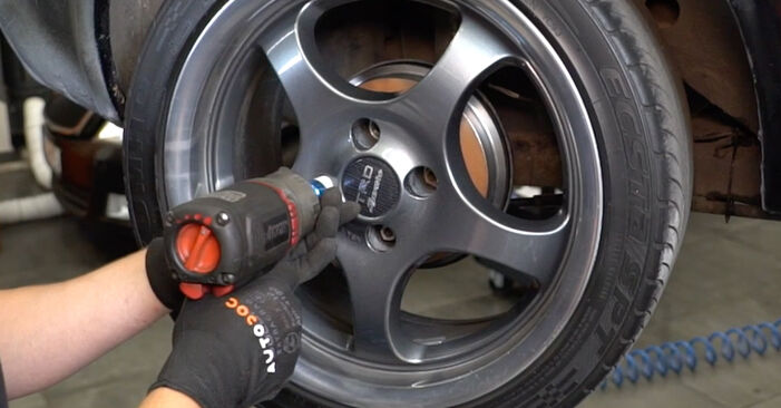 Hvordan man udskifter VW DERBY Bremsetromler - trin-for-trin manualer og video vejledninger