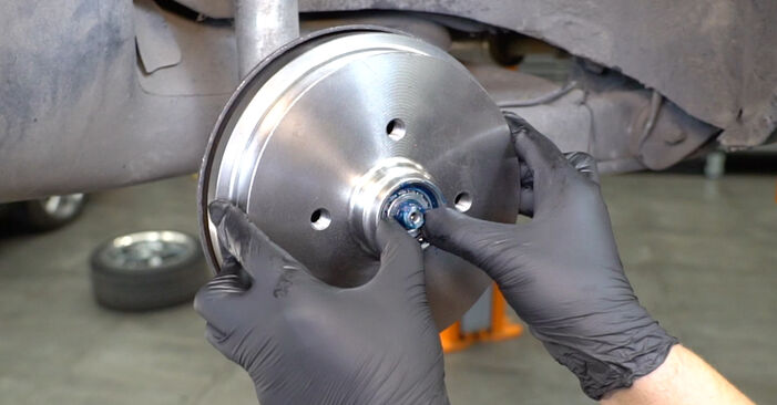 Hvor lang tid tager en udskiftning: Bremsebakker på VW POLO - informativ PDF-manual