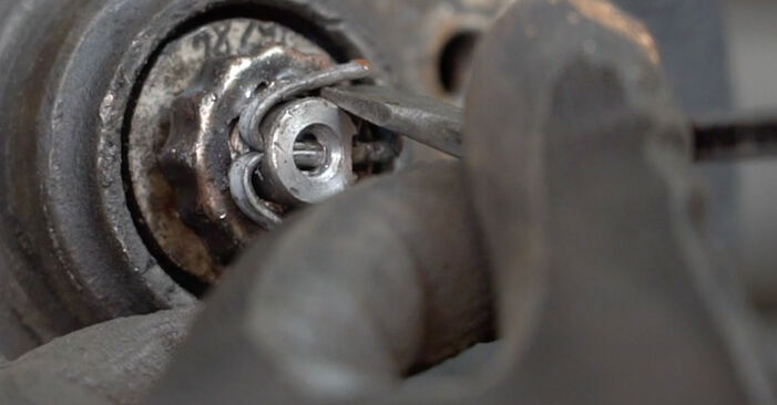 How to remove VW DERBY 1.3 1981 Brake Shoes - online easy-to-follow instructions