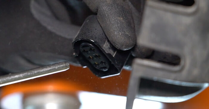 Колко време отнема смяната: Ламбда сонда на VW Caddy 3 2012 - информативен PDF наръчник