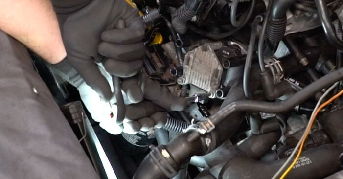 VW BORA 1.8 Turbo Gyújtótekercs cseréje: online leírások és videó-útmutatók