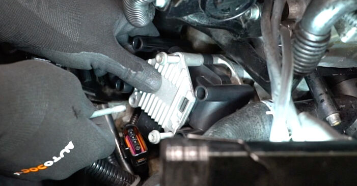 Step-by-step recommendations for DIY replacement Golf 4 Cabrio 2001 1.6 Ignition Coil