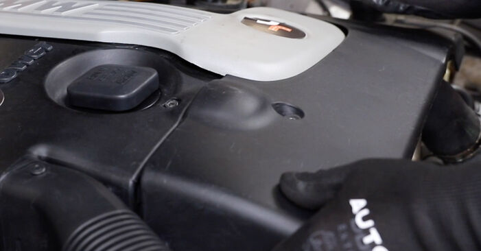 Kuidas eemaldada BMW 5 SERIES Jahutusradiaator - hõlpsasti järgitavad juhised online
